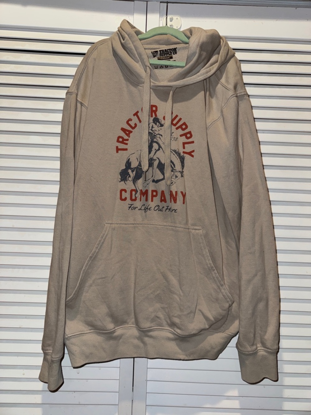 Tractor Supply Co. Men's Beige Graphic Pullover Hoodie